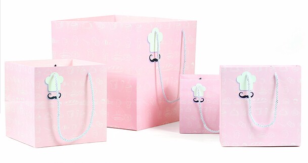 粉紅色唯美禮品白卡紙袋定制