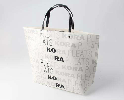 如何利用手提紙袋來刺激消費(fèi)者的購買欲