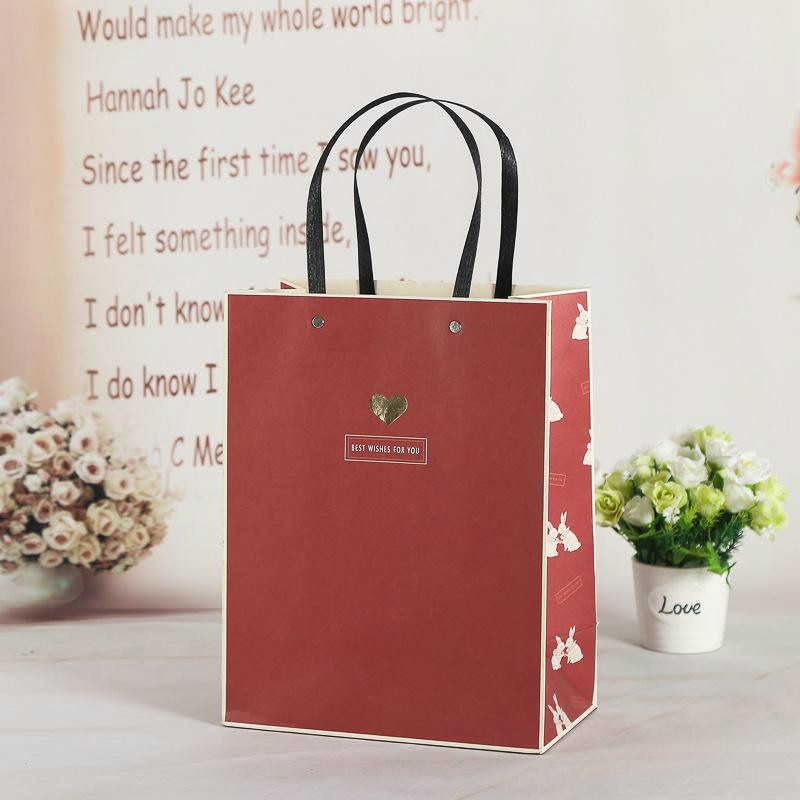 從品牌服裝包裝來分析未來服裝行業(yè)包裝的發(fā)展趨勢