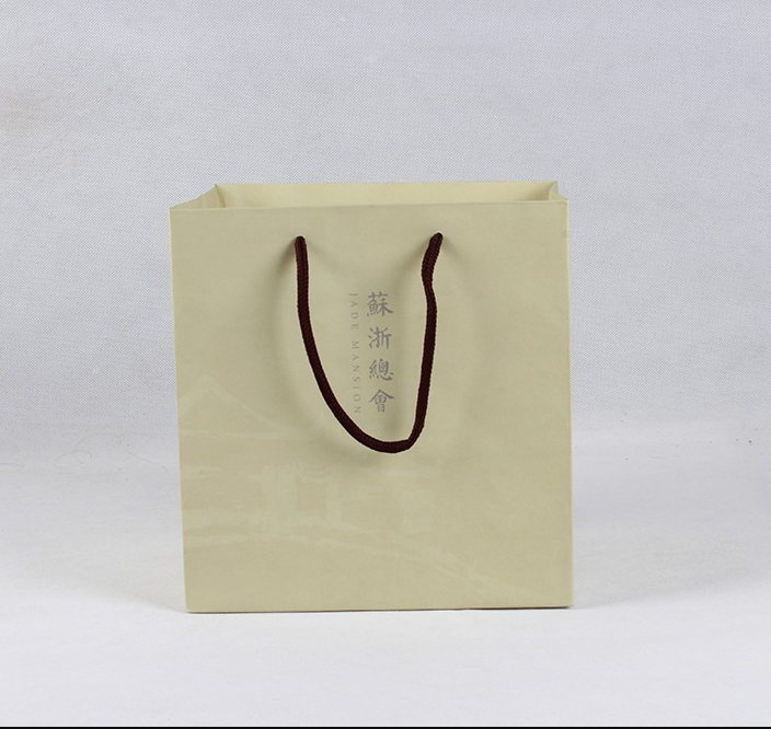 哪些因素會(huì)決定牛皮紙袋定制時(shí)的價(jià)格？